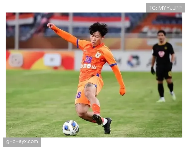 西甲新赛季巨星加盟引爆球迷期待，赛场表现成最大看点