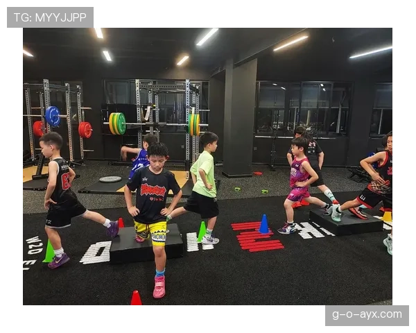 楚阿梅尼训练方式注重体能强化与战术执行力 楚阿梅尼训练方式注重体能强化与战术执行力