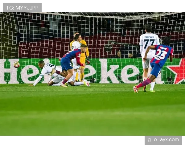 巴萨边路进攻依赖度偏高，当前体系稳定性面临实际考验