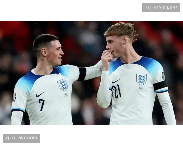 帕尔默 vs 福登：中场位置竞争与战术适配性分析